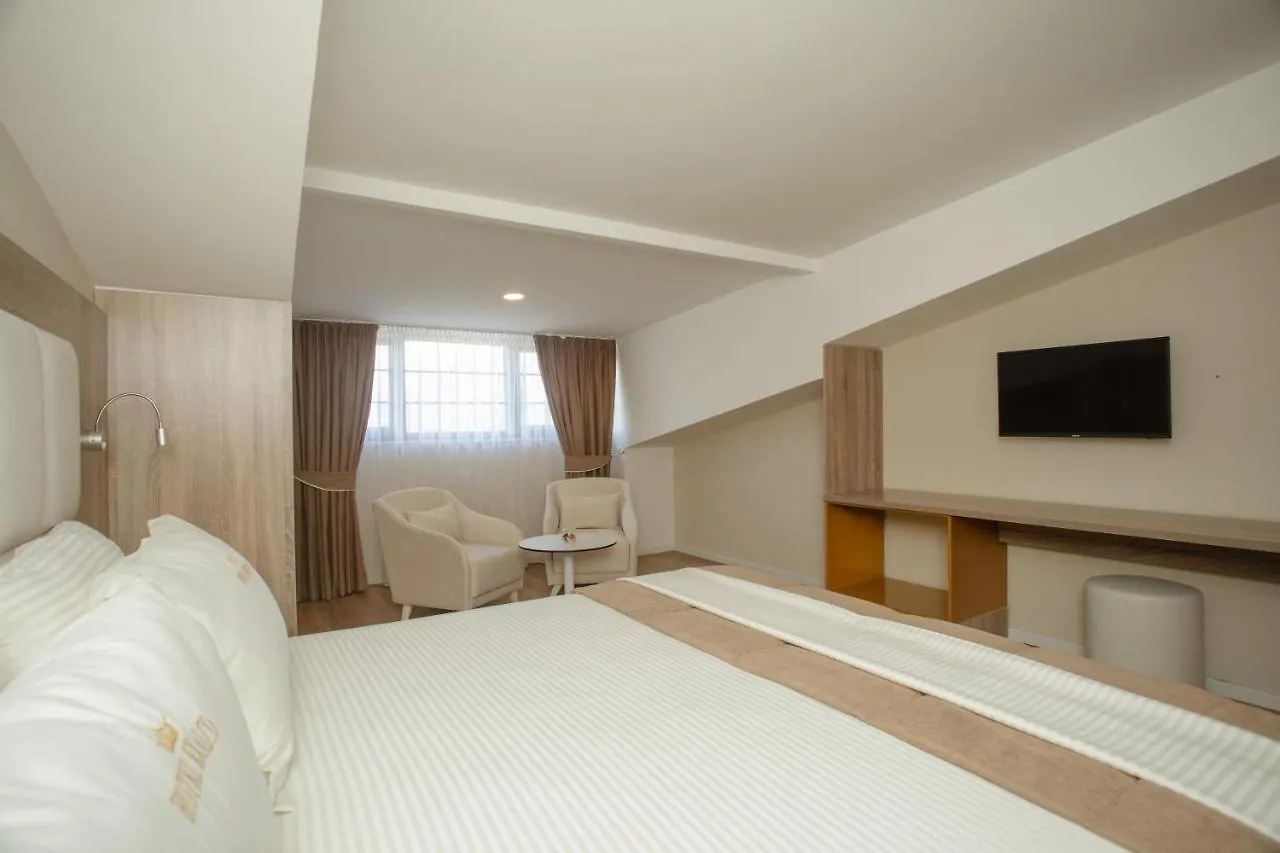 **** Hotel Kompleksi Exalco-Al Barbullush Albania